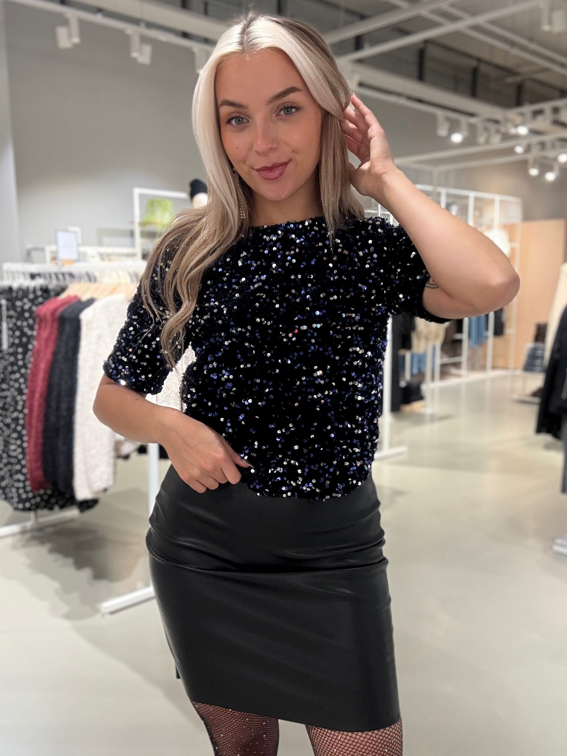 PCKAM Top - Black